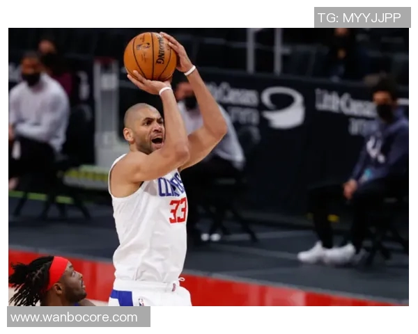 替补奇兵罗林斯上半场表现抢眼贡献11分5板2助攻正负值高达17