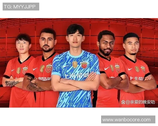 上海海港客场小胜大连英博成功夺得中超三连冠荣耀